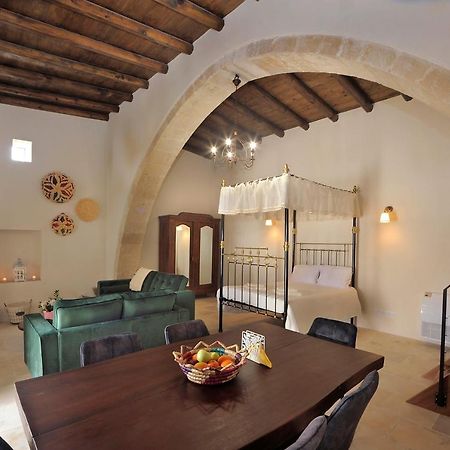 Pentasino Traditional House Agios Theodoros Exterior photo