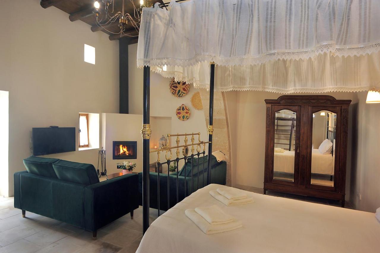 Pentasino Traditional House Agios Theodoros Exterior photo