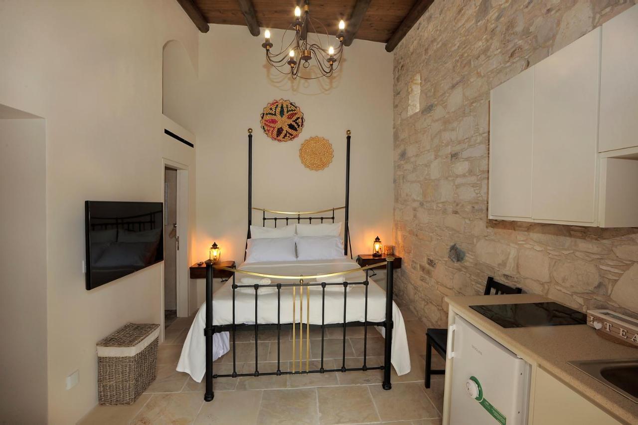 Pentasino Traditional House Agios Theodoros Exterior photo