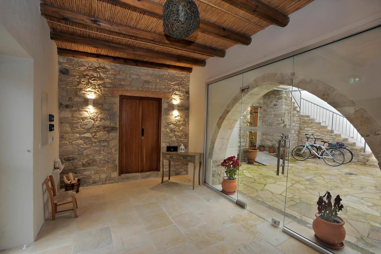 Pentasino Traditional House Agios Theodoros Exterior photo