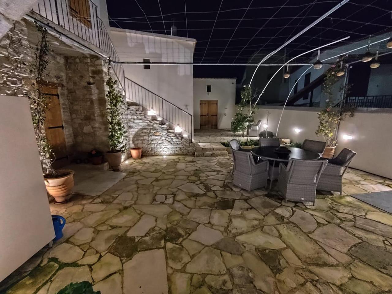 Pentasino Traditional House Agios Theodoros Exterior photo